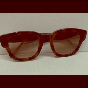 Ivanka Trump sunglasses tortoise color frames